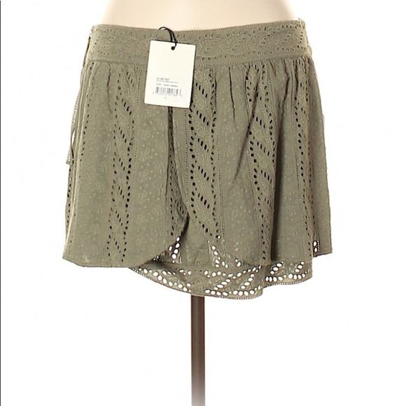 Skaist Taylor Green Eyelet and Embroidery skirt - Picture 3 of 7
